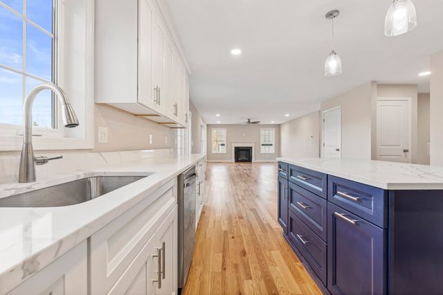 293 Queen Street, Boscawen, NH 03303