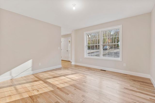 293 Queen Street, Boscawen, NH 03303