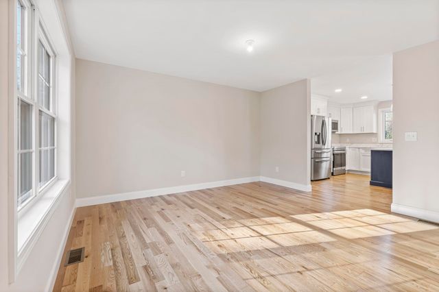 293 Queen Street, Boscawen, NH 03303