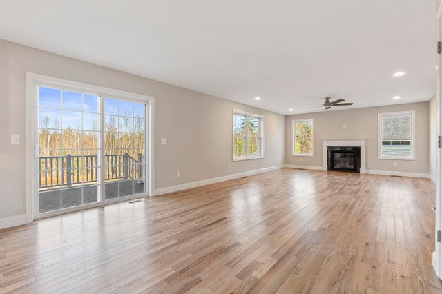 293 Queen Street, Boscawen, NH 03303