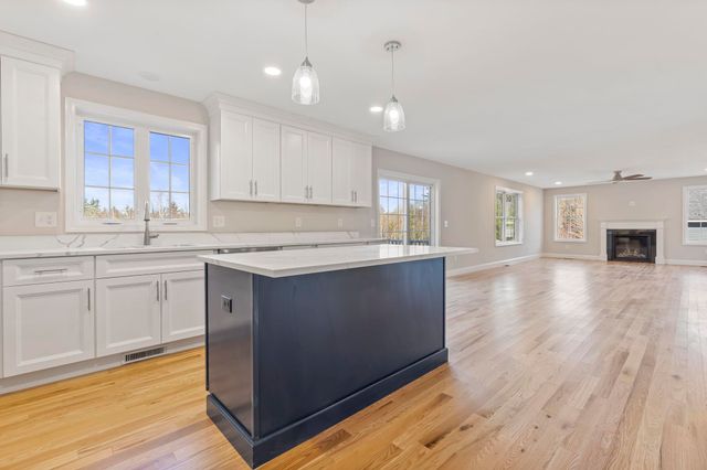 293 Queen Street, Boscawen, NH 03303