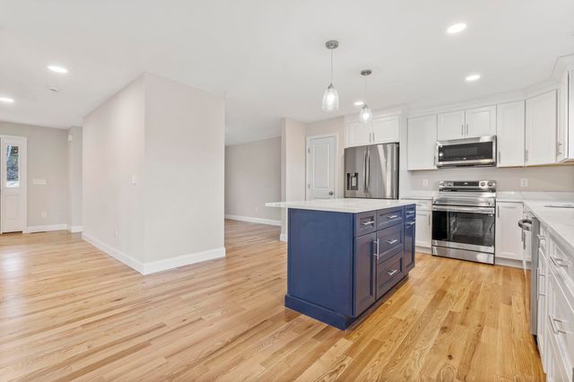 293 Queen Street, Boscawen, NH 03303