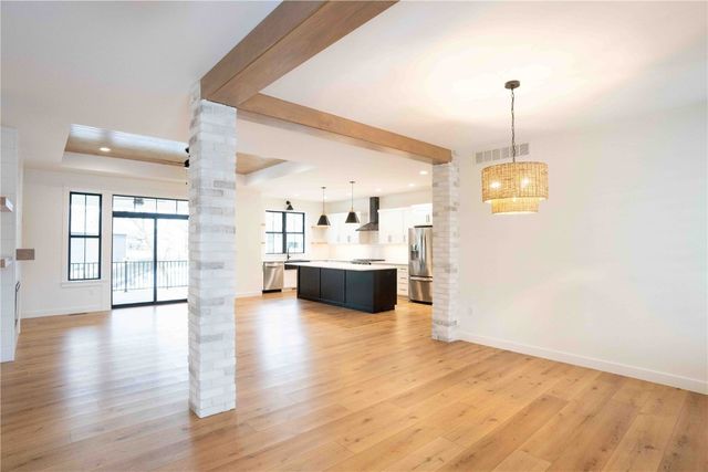 625 Williams Drive, Marion, IA 52302