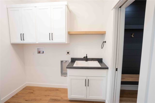 625 Williams Drive, Marion, IA 52302