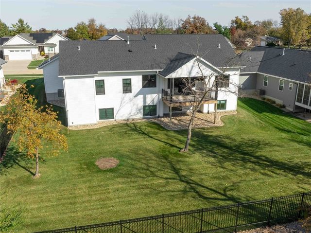 625 Williams Drive, Marion, IA 52302