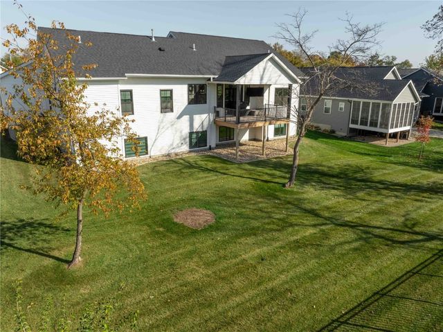 625 Williams Drive, Marion, IA 52302