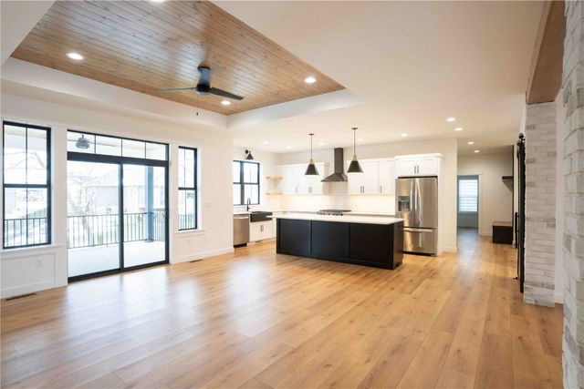 625 Williams Drive, Marion, IA 52302