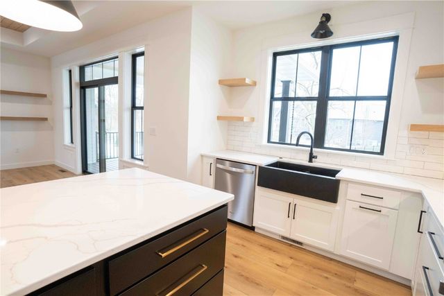 625 Williams Drive, Marion, IA 52302