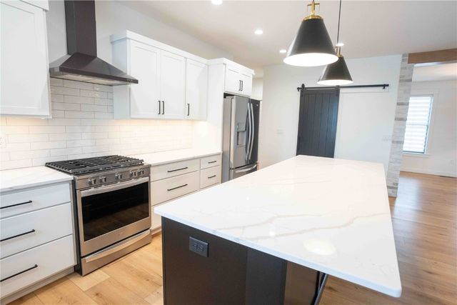 625 Williams Drive, Marion, IA 52302