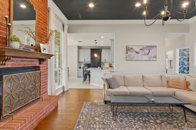 105 Old Campbell Rd, Seguin, TX 78155