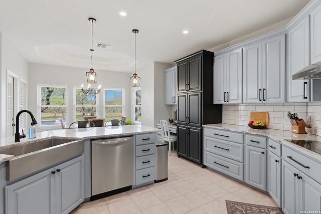 105 Old Campbell Rd, Seguin, TX 78155