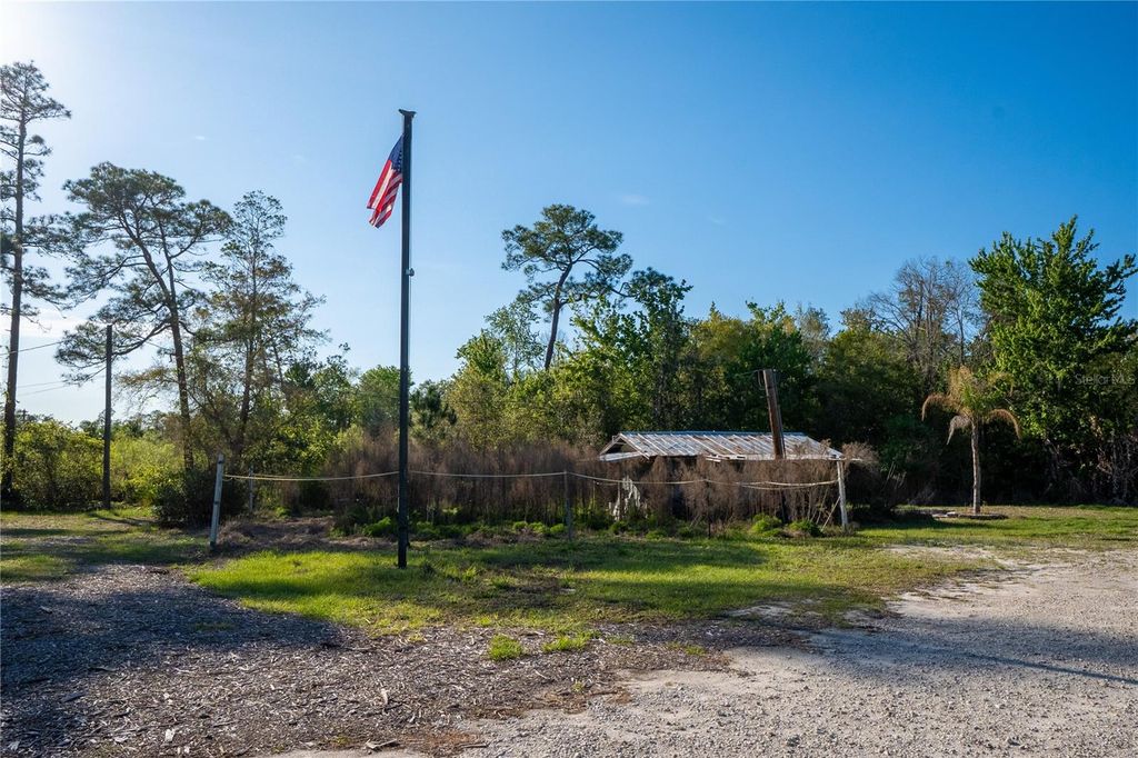 Image 6 of property listing at 2468 FAWN RUN, Oviedo, FL 32765