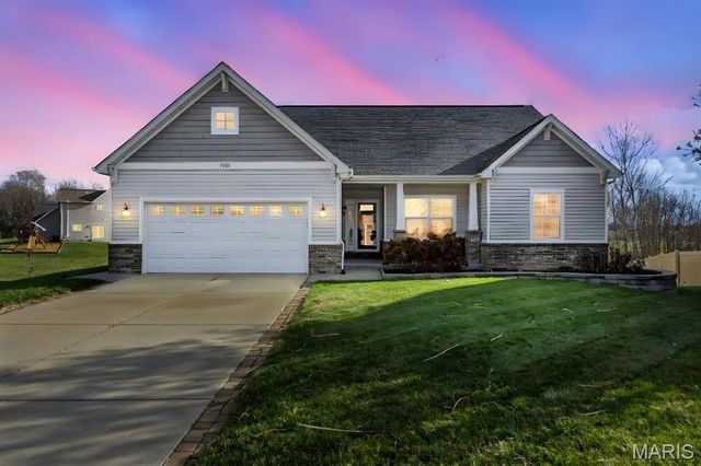5602 Coneflower Court, Wood River, IL 62095