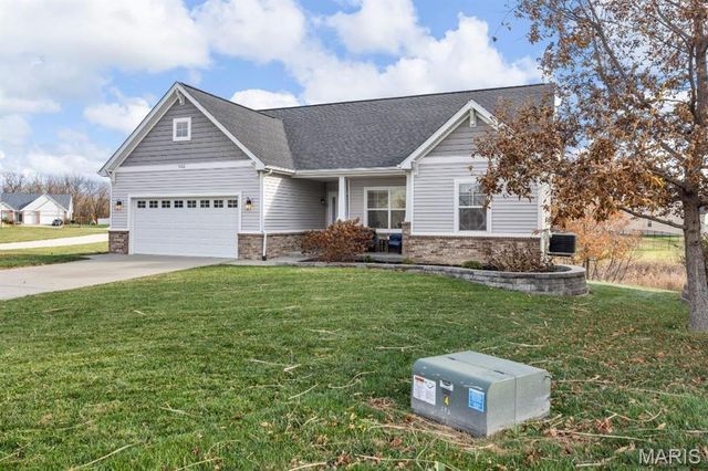 5602 Coneflower Court, Wood River, IL 62095