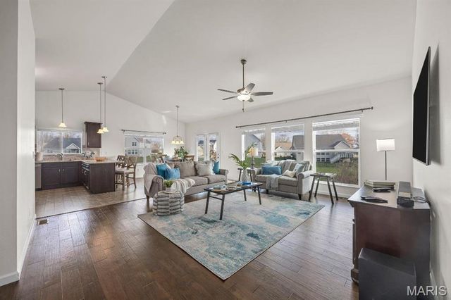 5602 Coneflower Court, Wood River, IL 62095