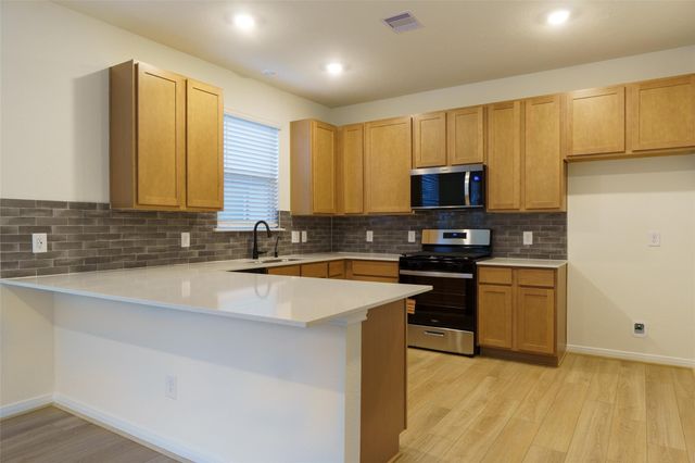 22419 Hawberry Blossom Lane, Tomball, TX 77377
