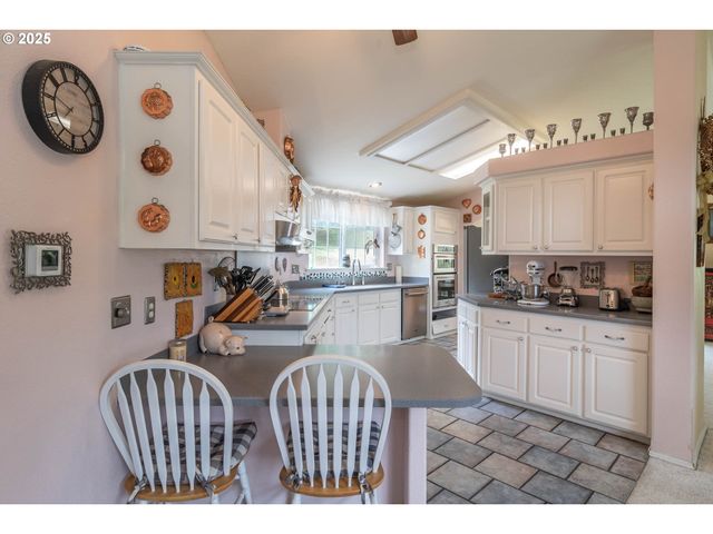 788 SCHOON MOUNTAIN Rd, Sutherlin, OR 97479