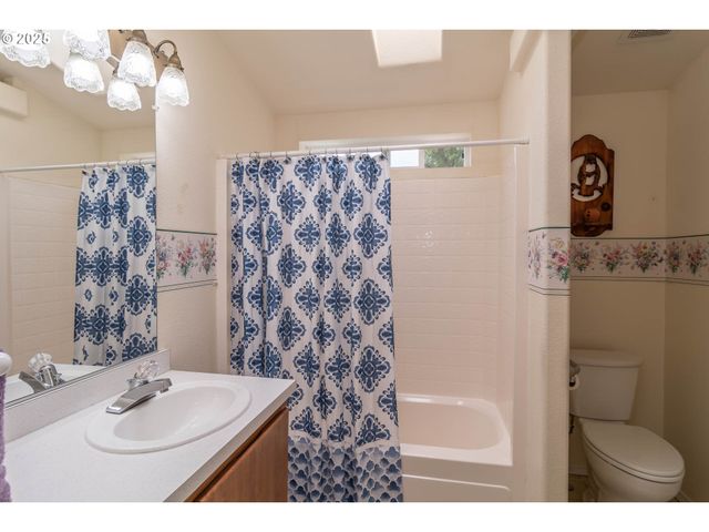 788 SCHOON MOUNTAIN Rd, Sutherlin, OR 97479