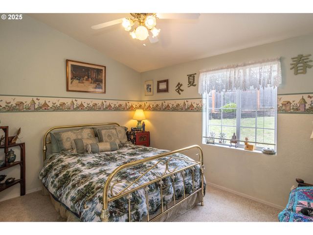 788 SCHOON MOUNTAIN Rd, Sutherlin, OR 97479