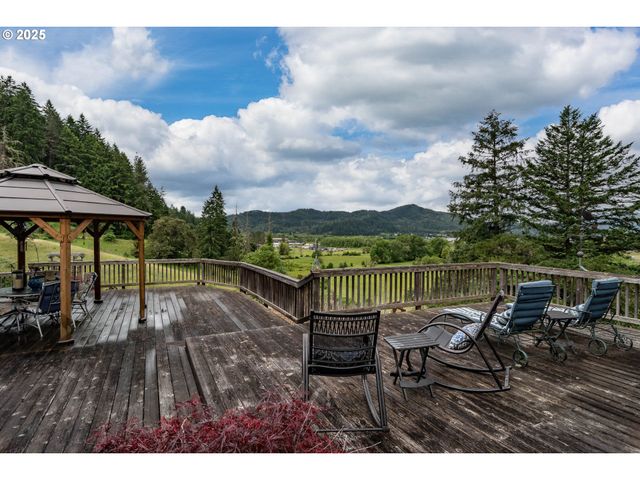 788 SCHOON MOUNTAIN Rd, Sutherlin, OR 97479