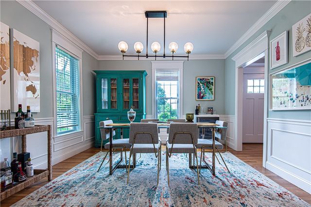 34 Washington Road, Barrington, RI 02806