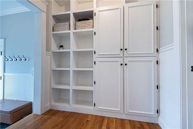 34 Washington Road, Barrington, RI 02806