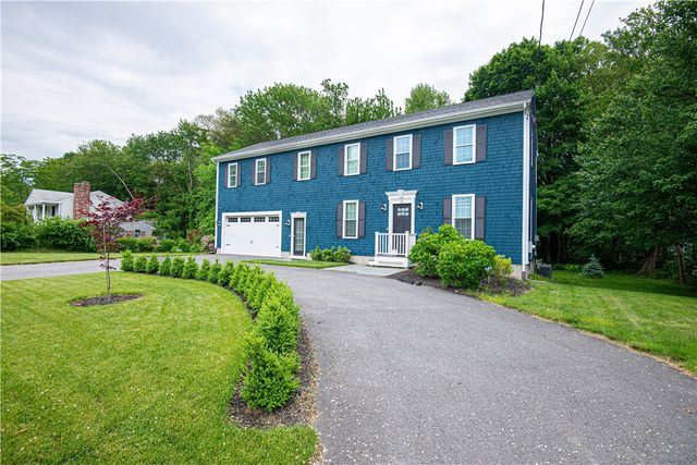 34 Washington Road, Barrington, RI 02806