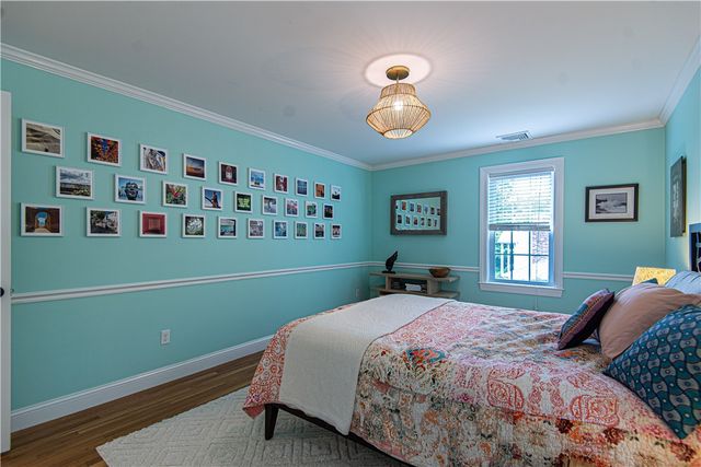 34 Washington Road, Barrington, RI 02806