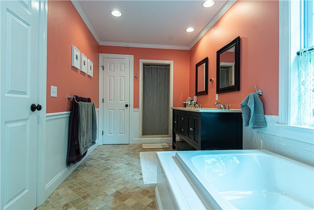 34 Washington Road, Barrington, RI 02806