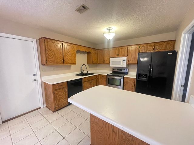 421 Juniper Drive, Crestview, FL 32536