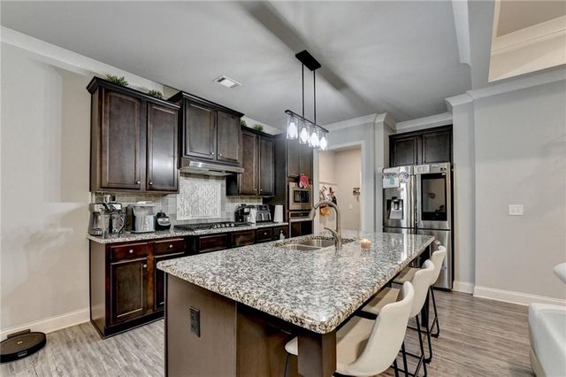 1986 Holman Forest Drive, Hoschton, GA 30548