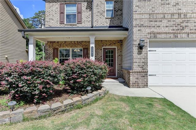 1986 Holman Forest Drive, Hoschton, GA 30548
