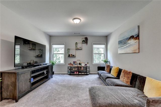 1986 Holman Forest Drive, Hoschton, GA 30548