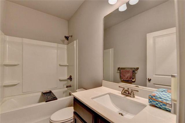 1986 Holman Forest Drive, Hoschton, GA 30548