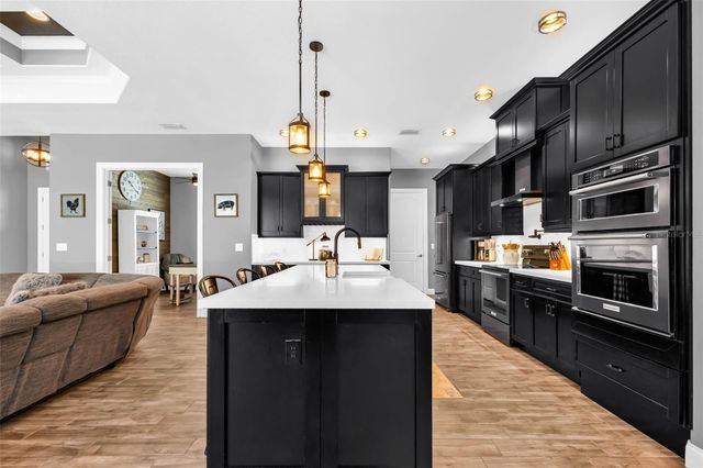 11899 SW DARCY DRIVE, Lake Suzy, FL 34269