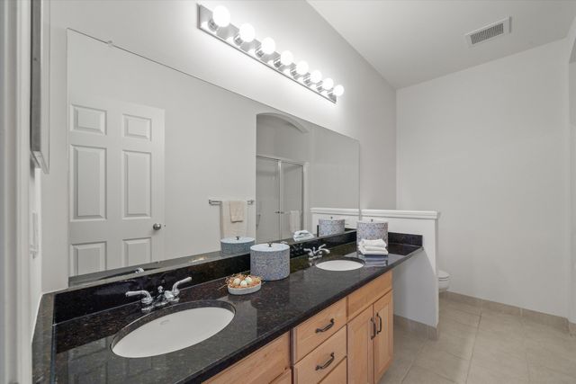 228 W Oakbrook Drive, Ann Arbor, MI 48103