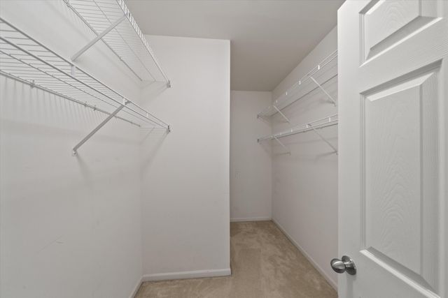 228 W Oakbrook Drive, Ann Arbor, MI 48103