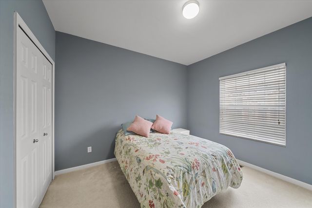 228 W Oakbrook Drive, Ann Arbor, MI 48103