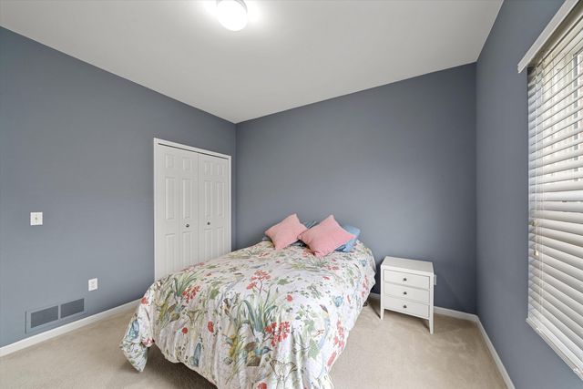 228 W Oakbrook Drive, Ann Arbor, MI 48103