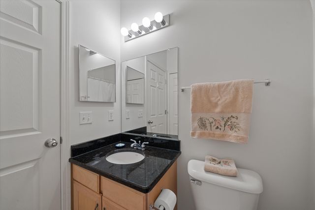 228 W Oakbrook Drive, Ann Arbor, MI 48103