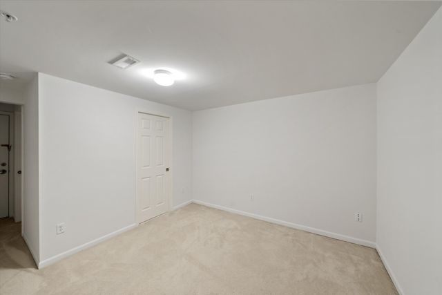 228 W Oakbrook Drive, Ann Arbor, MI 48103
