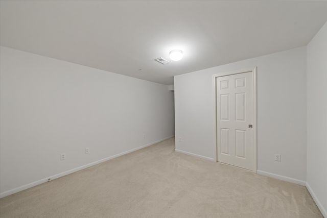 228 W Oakbrook Drive, Ann Arbor, MI 48103