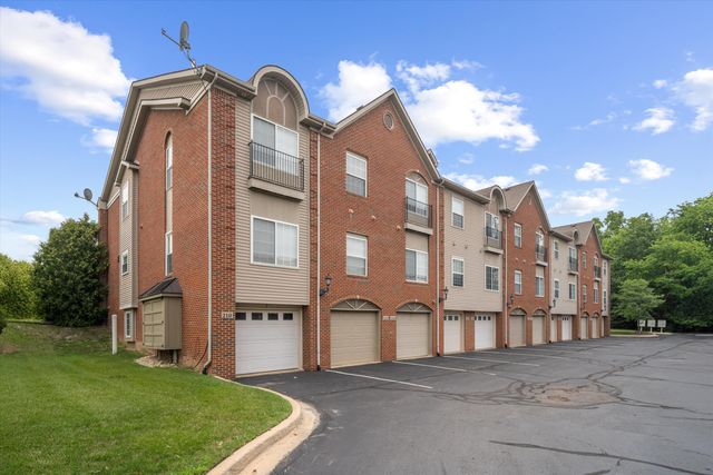 228 W Oakbrook Drive, Ann Arbor, MI 48103