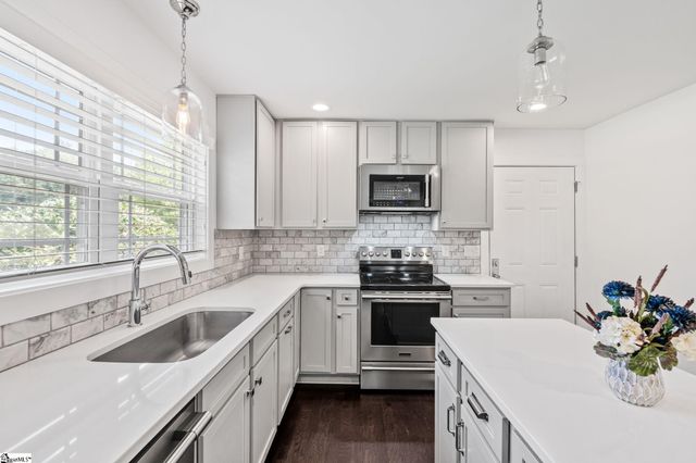 119 Prosperity Avenue, Greenville, SC 29605