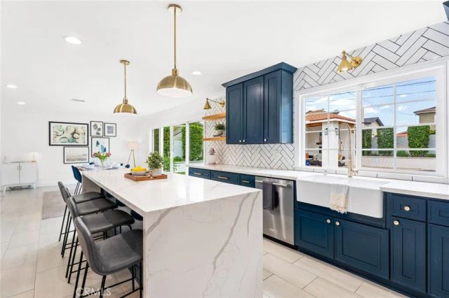 608 E Collins Avenue, Orange, CA 92867