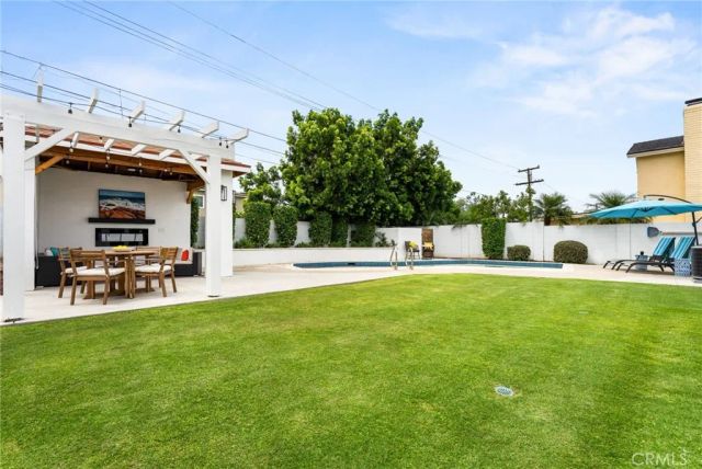 608 E Collins Avenue, Orange, CA 92867