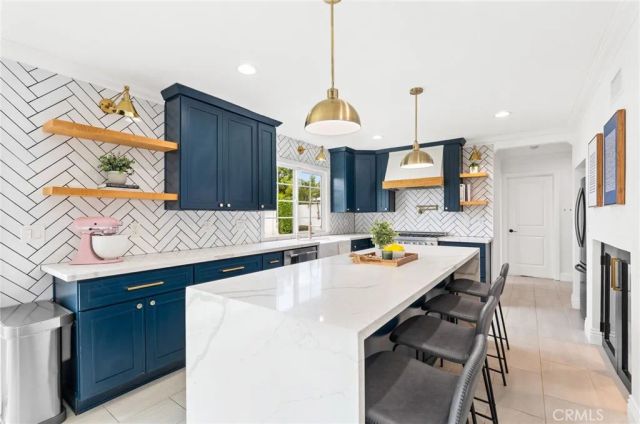 608 E Collins Avenue, Orange, CA 92867