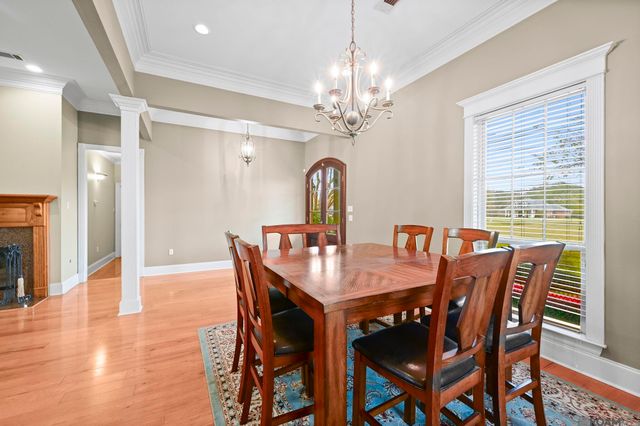 8385 Pin Oak Ln, Zachary, LA 70791