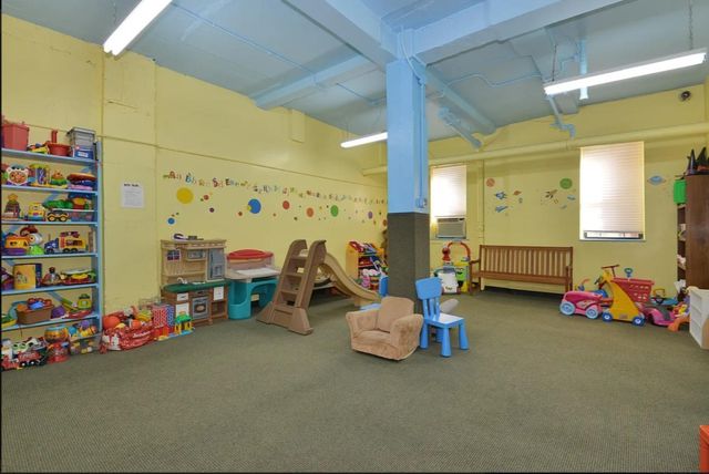 10325 68th Ave Apt 5G, New York City, NY 11375