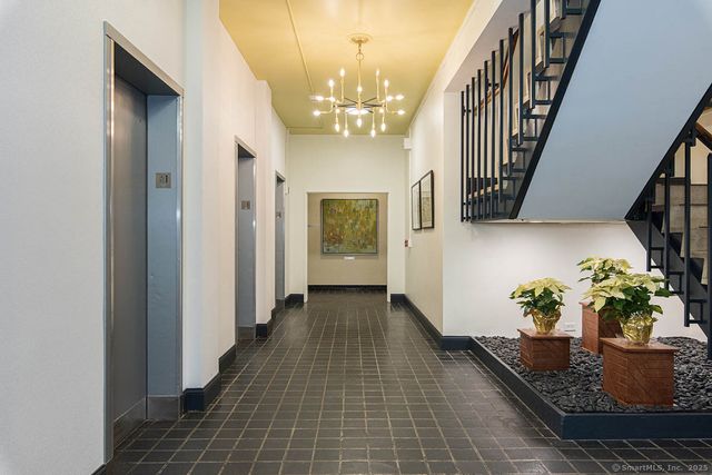 31 Woodland Street 4G, Hartford, CT 06111